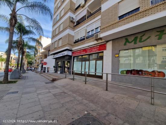 Local en venta y alquiler con opción a compra en Avenida de Salobreña, Motril - GRANADA