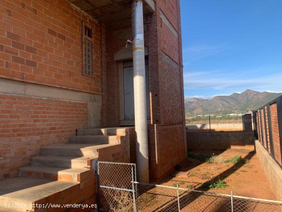 CHALET CON PARCELA EN CONSTRUCCIÓN - CASTELLON