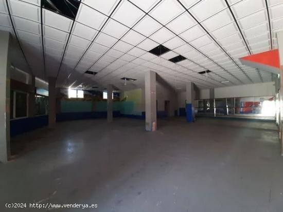 Local comercial en venta en Avenida Hispanidad (Santa Fe) - GRANADA