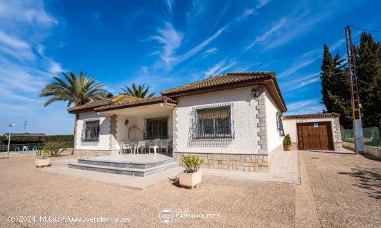 Casa con terreno en Roldán - MURCIA