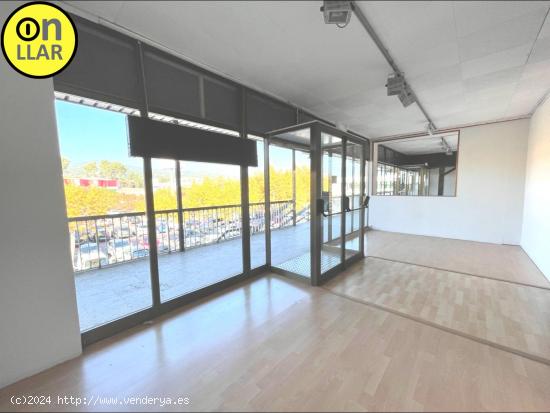 LOCAL COMERCIAL EN 1a PLANTA 558m2 CENTRO COMERCIAL SANT JORDI - BARCELONA