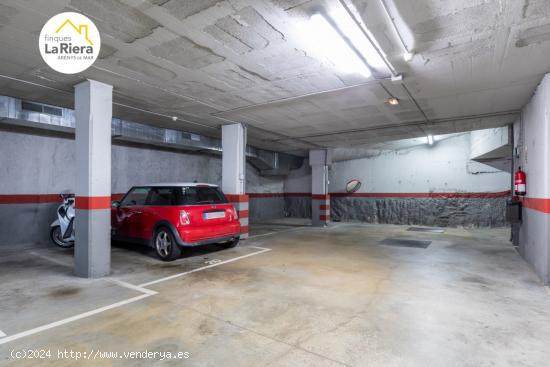 PLAZA DE PARKING  A LA VENTA A LA CALLE DOEDES. - BARCELONA