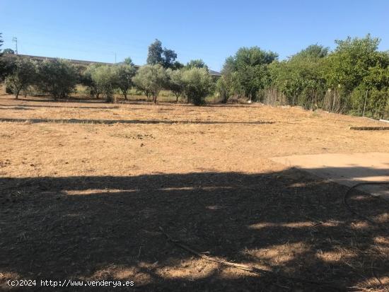  Parcela de terreno de 2700 m2 por la Barquera con fosa séptica y vallada - CORDOBA 