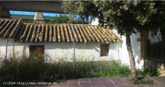 ZONA LOS MOCHOS - VILLARRUBIA -Solar de 130 m2 con casa para derribar de 60 m2 - CORDOBA