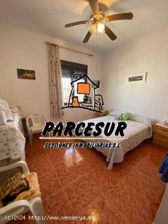 ZONA LA GORGOJA - Parcela de 1.000 m2 con casa de unos 110 m2 y piscina. - CORDOBA