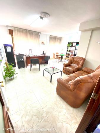  PISO en zona Viñuela de 86 m2 con plaza de garaje. - CORDOBA 