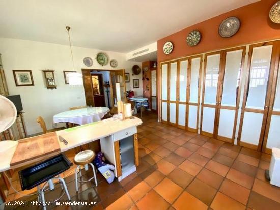 Se Vende en Almodovar del Rio - CORDOBA