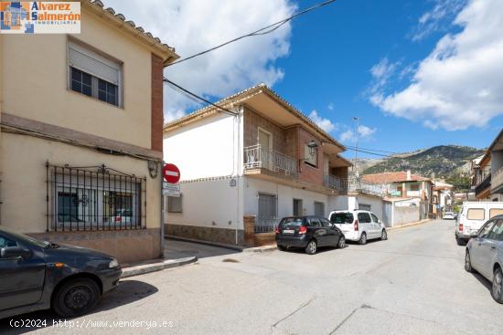 CASA A REFORMAR EN EL CENTRO DE ALFACAR - GRANADA