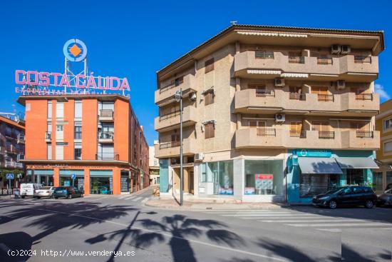  Local comercial en el centro - MURCIA 