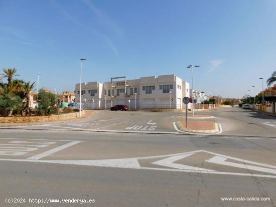  Local comercial de 500 m2 en Alquiler - MURCIA 