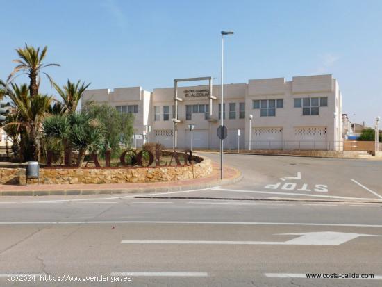 Local comercial de 500 m2 en Alquiler - MURCIA