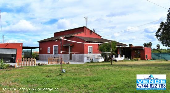 Casa con terreno en La Marjal de Gandia - VALENCIA