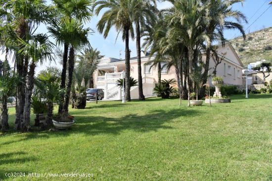 Chalet de lujo con piscina y pista de tenis en Marxuquera, Gandía - VALENCIA