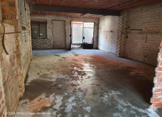 Económico local comercial en barrio Beniopa de Gandía - VALENCIA