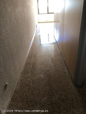  Venta de Local en Avenida FRANCESC MACIA Vilanova i la Geltrú (Barcelona) - BARCELONA 