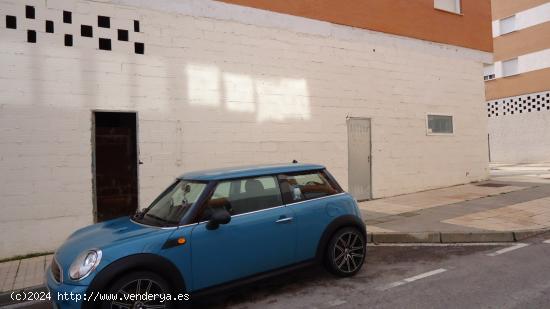 Local comercial muy grande y diafano en Mejostilla - CACERES