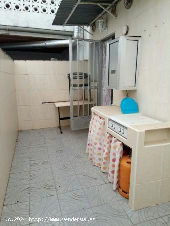 Se vende vivienda en Valdesalor reformada, con patio - CACERES