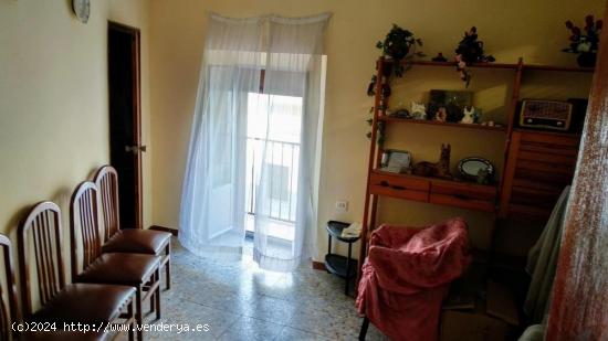 Estupenda vivienda en el Centro de Montanchez - CACERES