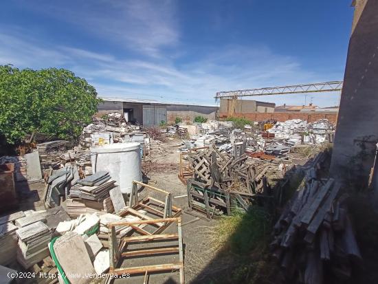 Terreno para uso industrial en la charca musia !!! - CACERES