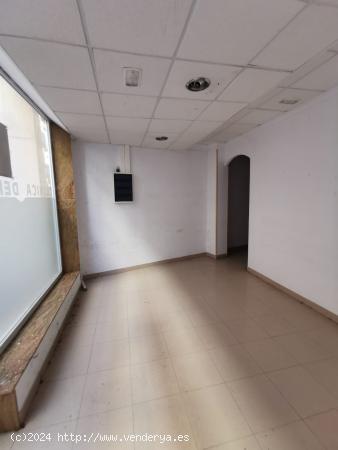 SE VENDE LOCAL EN CUEVAS DE ALMANZORA - ALMERIA