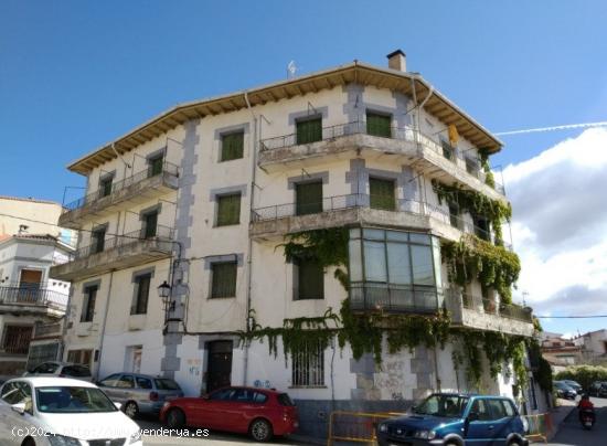 EDIFICIO EN VENTA EN MIRAFLORES DE LA SIERRA - MADRID