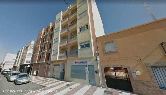  SE VENDE PLAZA DE GARAJE EN ROQUETAS DE MAR CENTRO - ALMERIA 