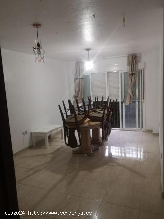 Se vende piso de planta baja en residencial en Adra. - ALMERIA