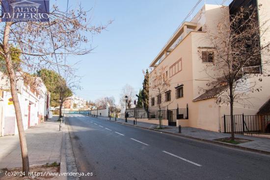 PASEO BOMBA / ESCORIAZA - GRANADA