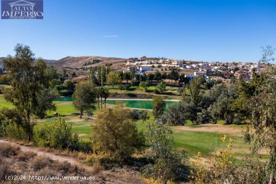  Parcela en el campo de Golf de Las Gabias - GRANADA 