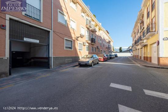 A LA VENTA COCHERA EN ARMILLA - GRANADA