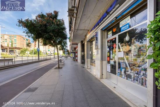  Local comercial frente Mercadona Hípica y parada metro - GRANADA 