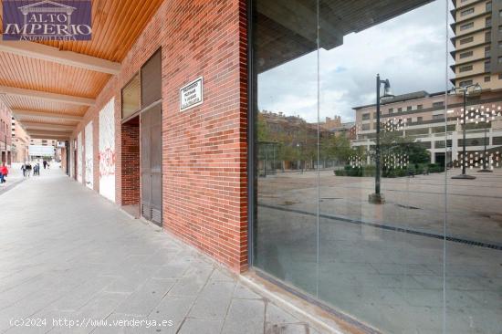 Oportunidad de inversión en local comercial al lado de Constitución. - GRANADA