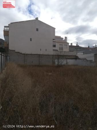 Solar urbano con proyecto para 17 pisos o 4 adosados - ALICANTE