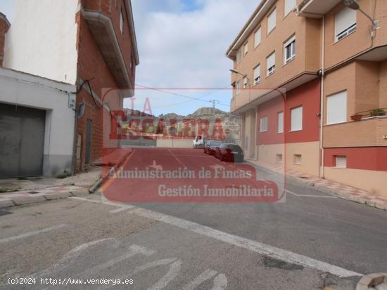 Se vende local comercial en Castalla - ALICANTE