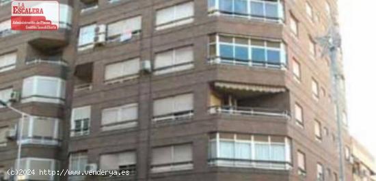 Se vende magnifico piso 119 m2 en AV Constitucion, Novelda - ALICANTE