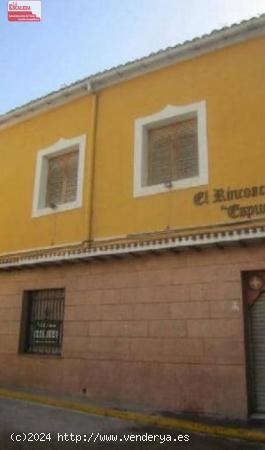 Edificio con local comercial. 421 m2 construidos.Villena - ALICANTE