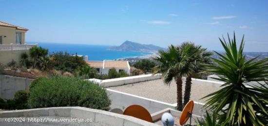 Se vende magnifico chalet adosado en Altea - ALICANTE