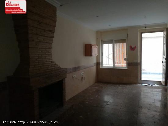 Se vende casa adosada de 133 m2, Novelda - ALICANTE