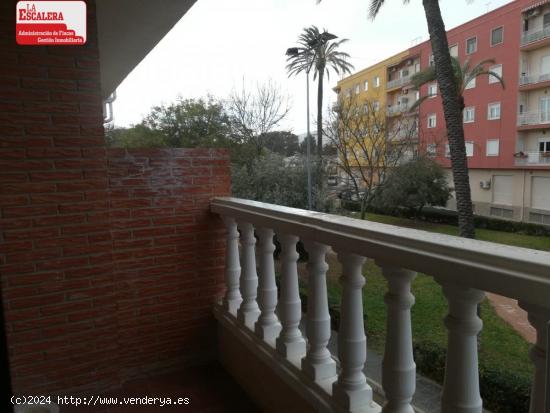 Se vende magnifica casa adosada 162 m2, Monover - ALICANTE