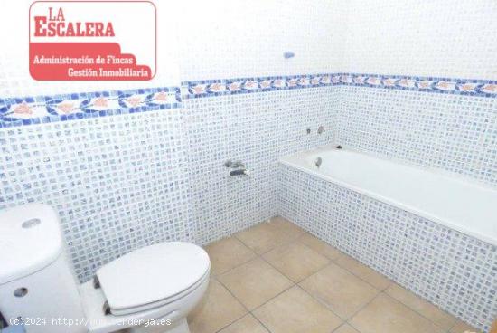 Piso con ascensor, 104m2, 3 dormitorios - ALICANTE