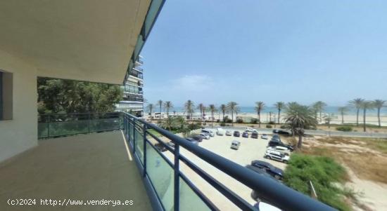 Se vende piso de altas calidades con vistas a la playa - ALICANTE