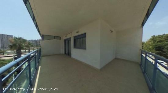 Se vende piso de altas calidades con vistas a la playa - ALICANTE