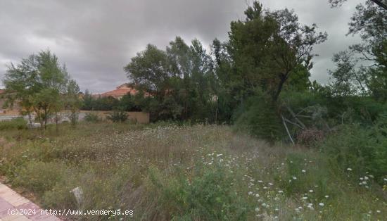 Terreno Urbano en Valverde de la Virgen - LEON