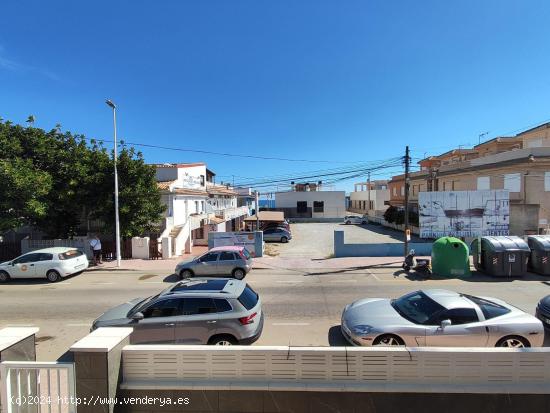 BUNGALOW PLANTA ALTA COMPLETAMENTE REFORMADO A 50 METROS DE LA PLAYA DE LA MATA. - ALICANTE