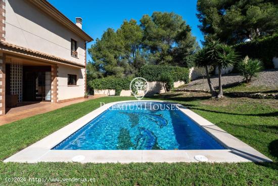 Casa con vistas en Corral d'en Cona - BARCELONA