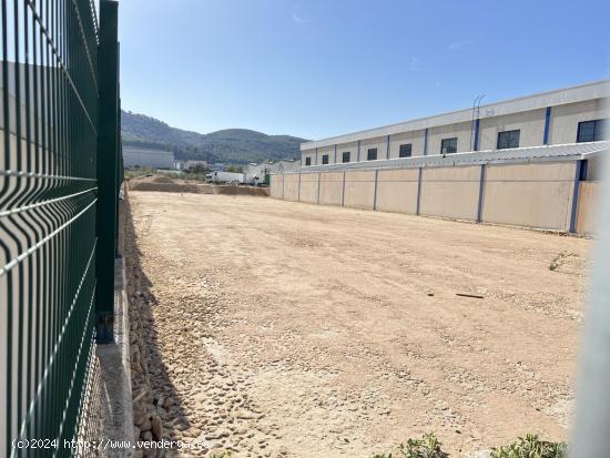 SUELO INDUSTRIAL EN EL PEAN SALE A LA VENTA¡¡¡ - MALAGA