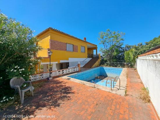 CHALET EN VENTA EN LA ZONA DE LA URB. SAGRADA FAMILIA - VALENCIA