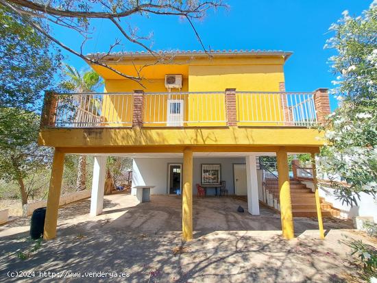 CHALET EN VENTA EN LA ZONA DE LA URB. SAGRADA FAMILIA - VALENCIA