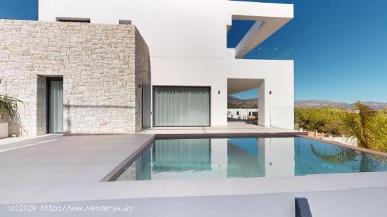 VILLAS DE OBRA NUEVA EN POLOP - ALICANTE