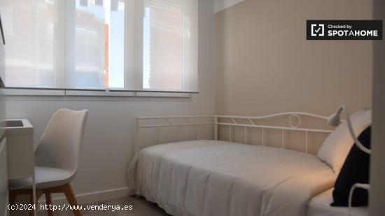 Habitaciones en alquiler en el apartamento de 5 dormitorios en Burjassot - VALENCIA